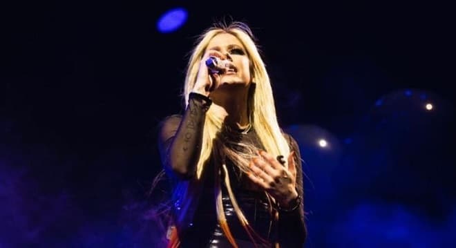 Avril Lavigne anuncia show em São Paulo em setembro