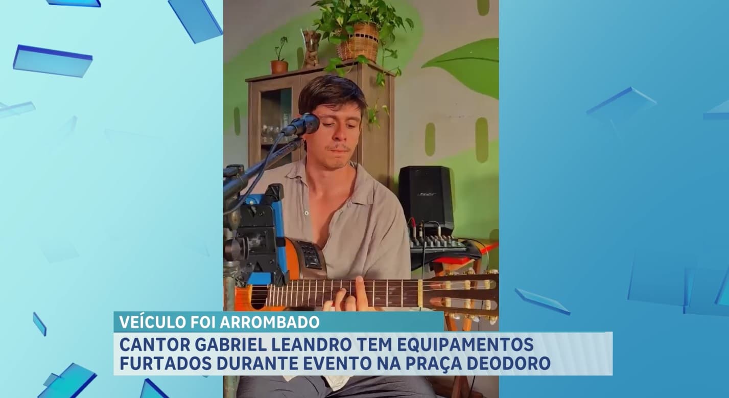 Cantor tem equipamentos furtados durante evento na Praça Deodoro
