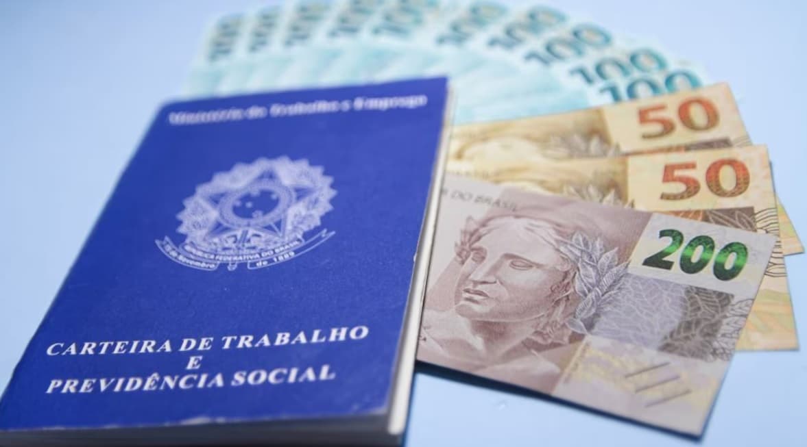 Abono salarial 2026 começará em 15 de fevereiro; veja calendário aprovado pelo governo