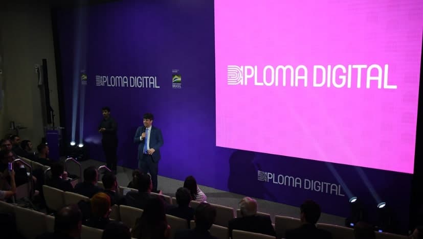 MEC lança Diploma Digital para reduzir custos de emissão