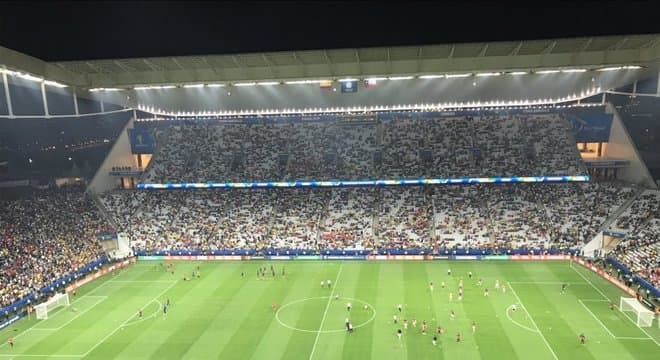 Caixa pede bloqueio das contas da Arena. Corinthians tenta suspensão