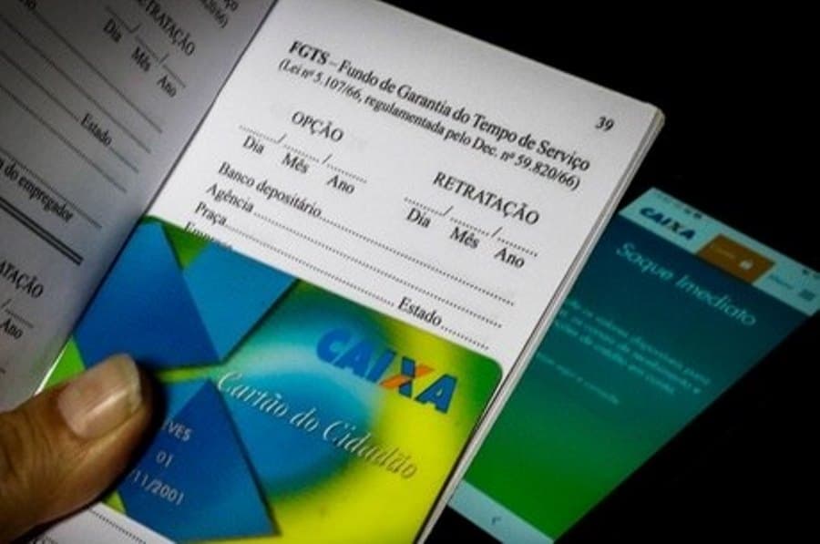 Agências da Caixa têm horário estendido nesta sexta