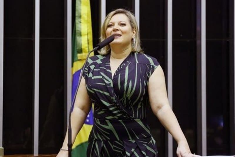 Bolsonaro destitui Joice Hasselmann da liderança do governo