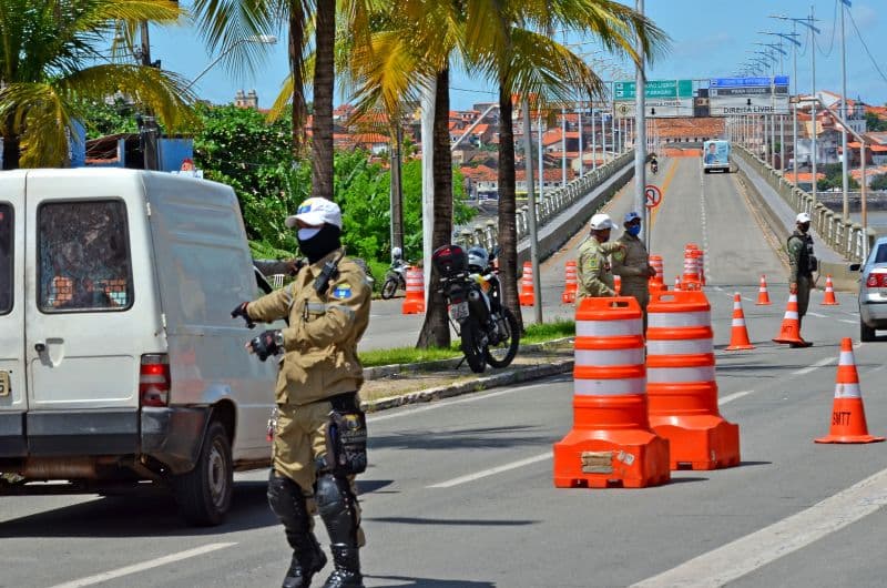 agentes de trânsito