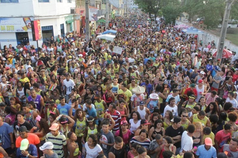 Proposta inclui terça-feira de Carnaval entre os feriados nacionais