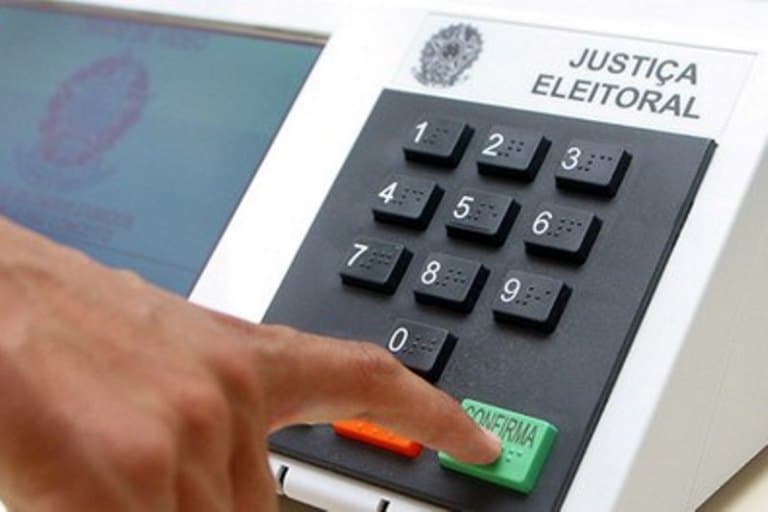 Período em que eleitor não pode ser preso ou detido termina nesta terça (17)