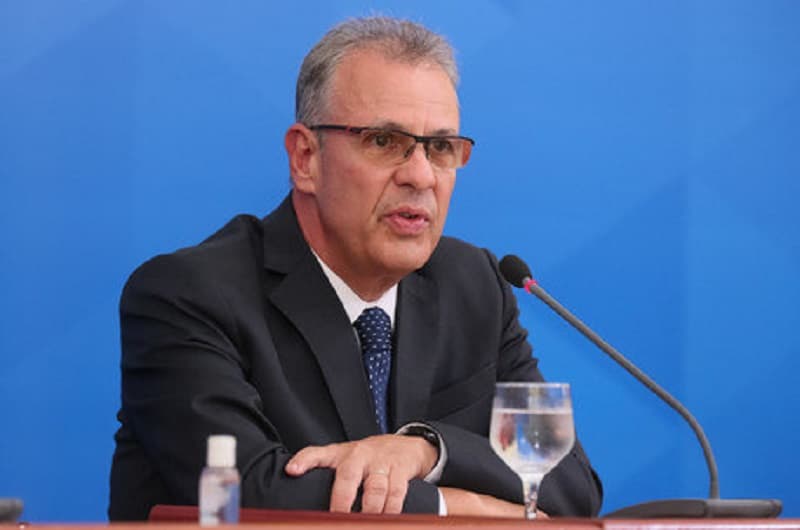 Ministro diz que Brasil reduz mistura de biodiesel no diesel