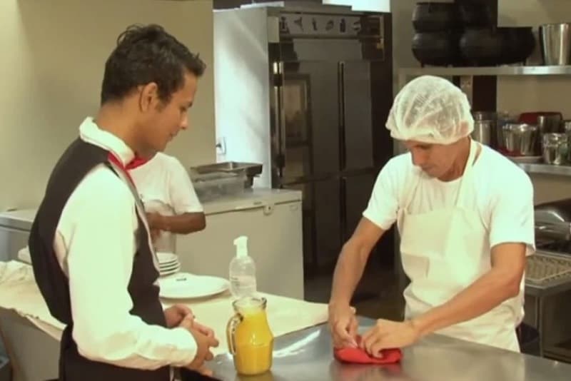 MA: self-service, bares e restaurantes de shoppings voltam a funcionar