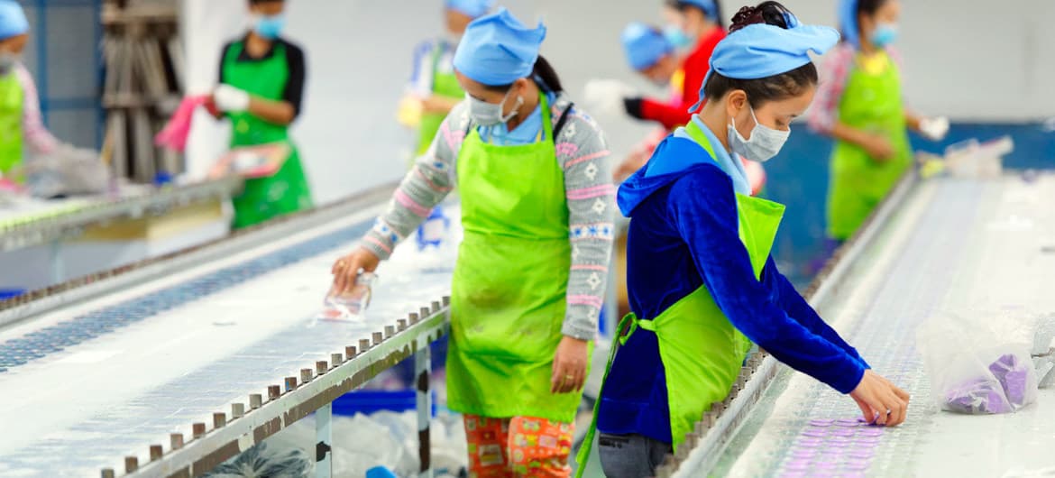 Mercado de trabalho absorve menos de 50% das mulheres em idade ativa