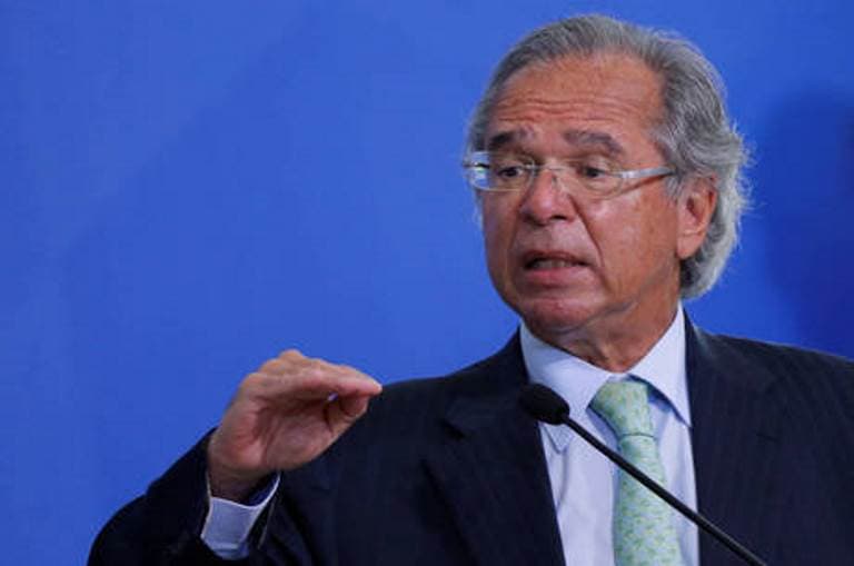 Guedes alerta para risco fiscal do País: "Estamos à beira do vulcão"