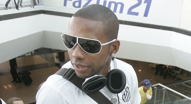 Defesa de Robinho volta a negar que atacante cometeu violência sexual