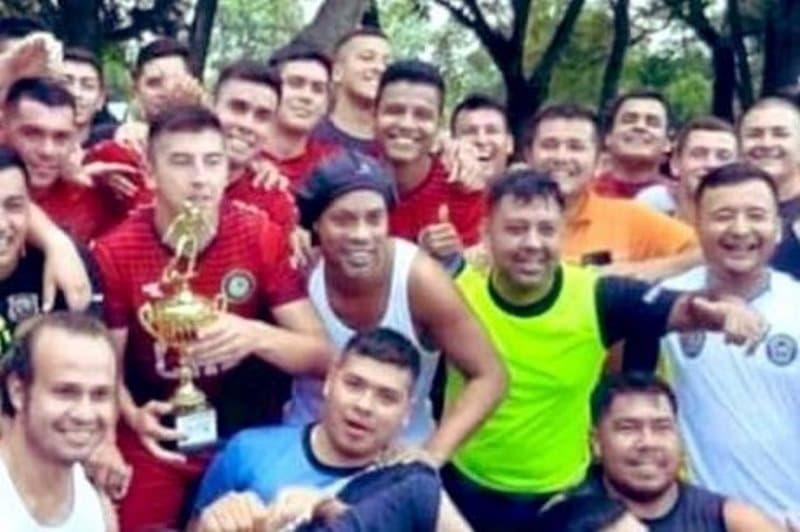 jogadores de futebol