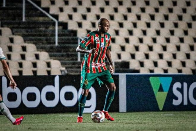 Sampaio conquista primeira vitória na Série B do Brasileirão
