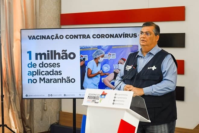 Governador Flávio Dino em fala na coletiva de imprensa.