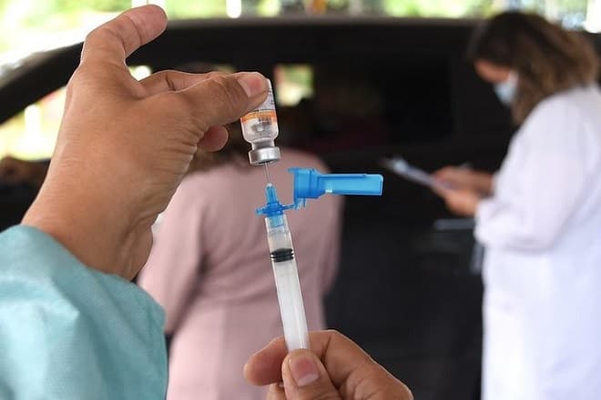 São Luís: nova chamada de vacinação para que tem 25 anos ou mais