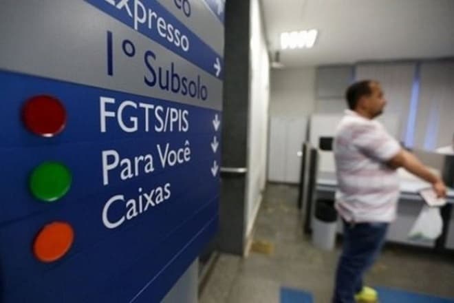Comissão aprova PL que prevê saque do FGTS a partir dos 65 anos