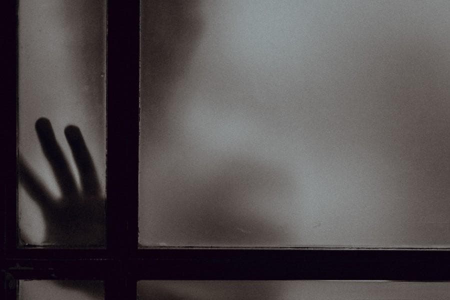 Mulheres, crianças e LGBTQI+ estão mais vulneráveis ao tráfico de pessoas