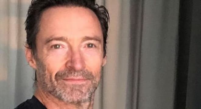 Hugh Jackman é diagnosticado com Covid, e musical é cancelado