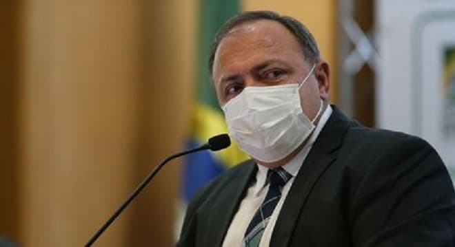 Pazuello: Pandemia será controlada com máscaras e distanciamento