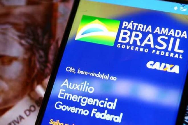 Governo defende auxílio enxuto como ponte ao novo Bolsa Família