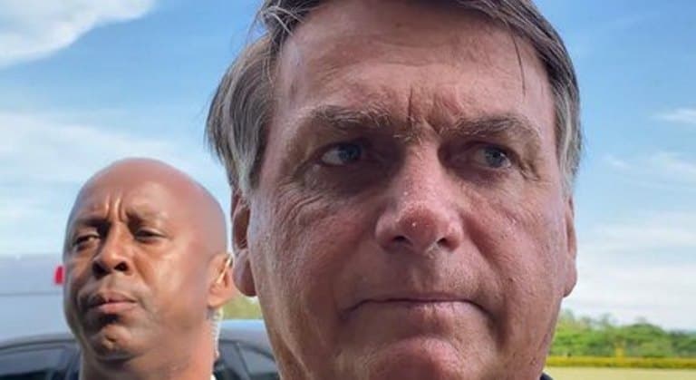 Bolsonaro sobre Ford: "Faltou a verdade, querem subsídios"