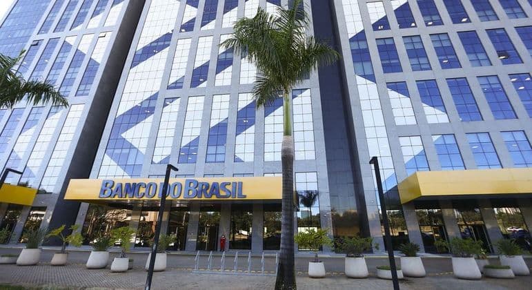 Caixa e BB recuam e decidem permanecer na Febraban