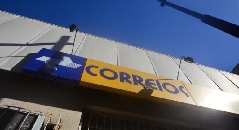 Projeto que acaba com monopólio dos Correios avança na Câmara