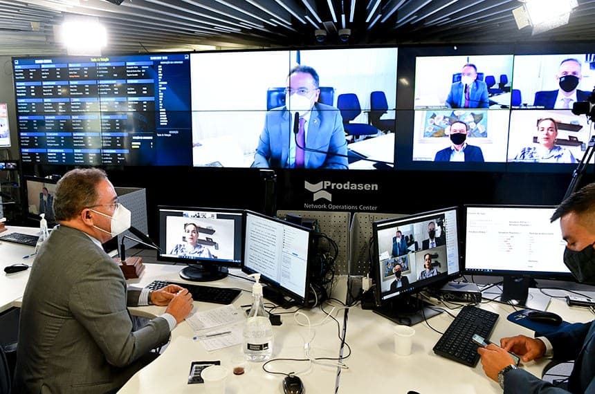 Comissão Mista da Reforma Tributária aprova relatório final e encerra trabalhos