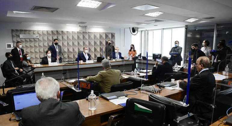 CPI aprova requerimento para ouvir presidente da ANS