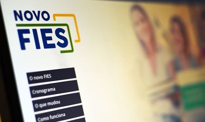 FNDE prorroga prazo para renovação de contratos do Fies