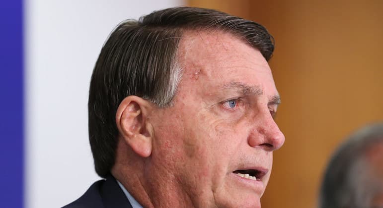 Dados de Bolsonaro e ministros do STF estão à venda, após vazamento