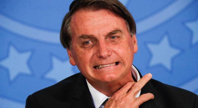 Bolsonaro chama Flávio Dino de ditador em evento no Maranhão.