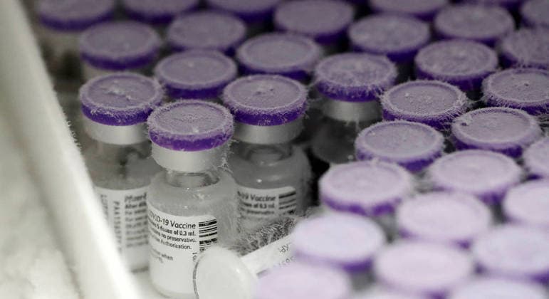 Anvisa certifica fábricas de vacinas da Pfizer e Janssen