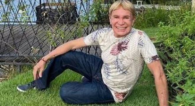 Zezinho Corrêa, vocalista da banda Carrapicho, morre vítima da covid