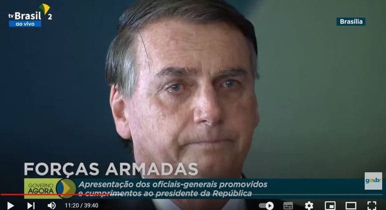 Bolsonaro chora e não discursa durante evento