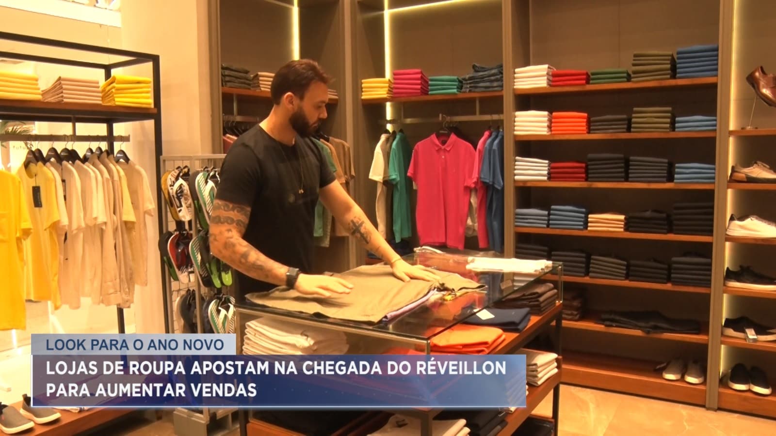 Após o Natal, comércio muda vitrines para vendas de ano novo
