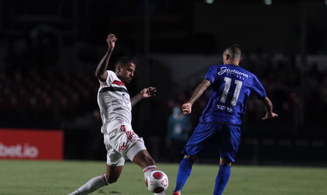 São Paulo vence primeira no Paulista graças a cria da Cotia