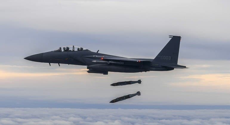 EUA e Coreia do Sul simulam bombardeio aéreo após Coreia do Norte lançar míssil