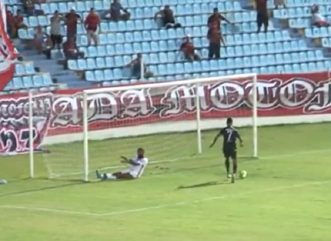 Em São Luís, Moto Club-MA derrota o 4 de Julho-PI