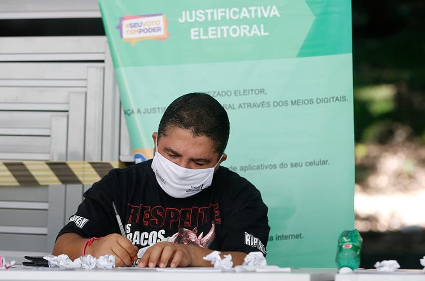 Quem não votou tem 60 dias para justificar a ausência