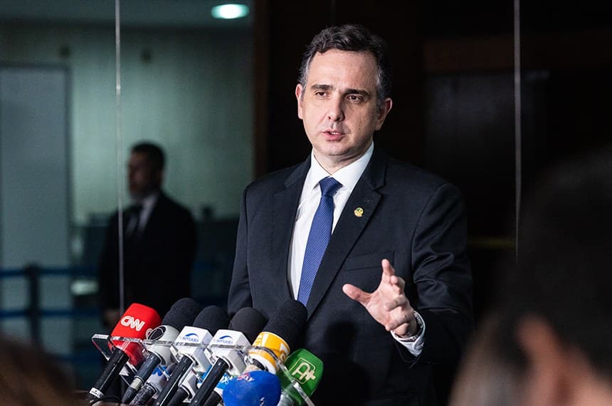 Pacheco diz esperar que Lula reunifique o país