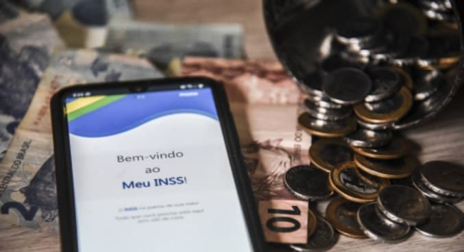 STF tem maioria em julgamento que pode elevar aposentadoria