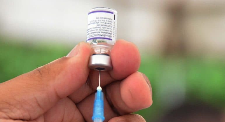 https://noticias.r7.com/brasilia/tecnica-que-usou-doses-erradas-em-criancas-diz-que-nao-foi-treinada-17012022