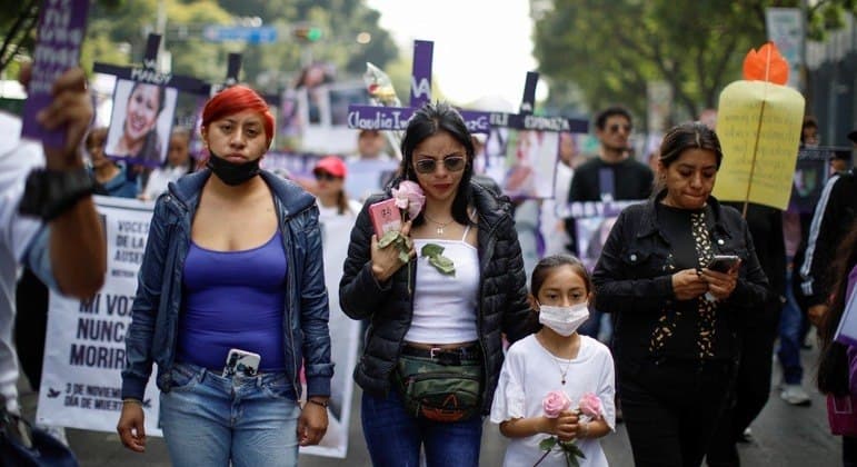 Mais de cinco mulheres foram mortas por um familiar a cada hora em 2021