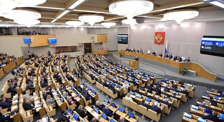 Rússia adverte para represálias depois de YouTube bloquear canal do Parlamento