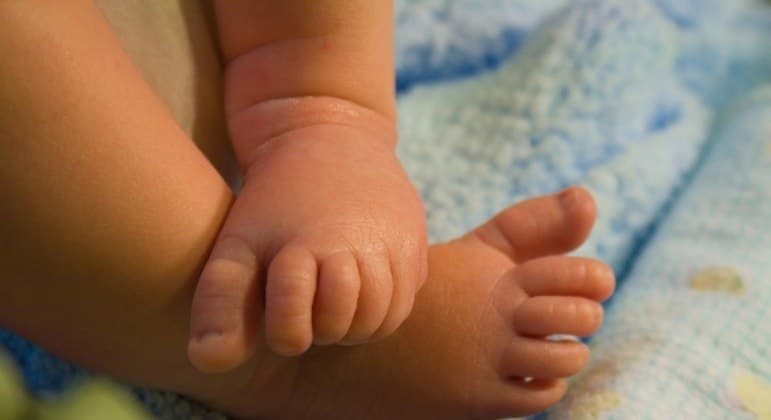 Nova Zelândia assume custódia de bebê doente