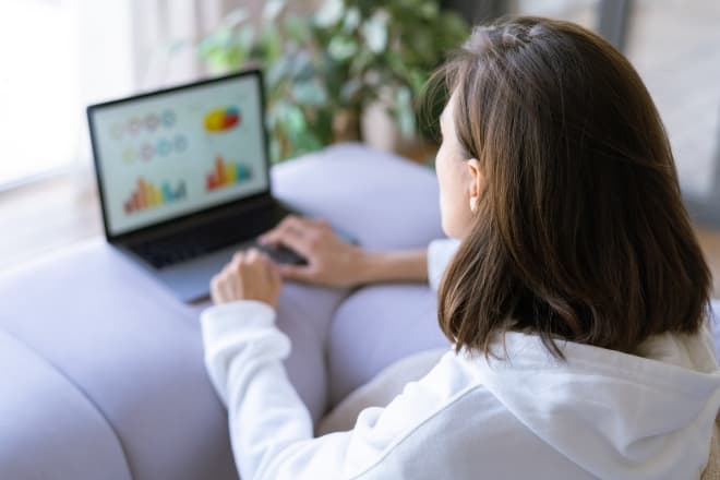 Câmara aprova projeto que prevê salários iguais para homens e mulheres