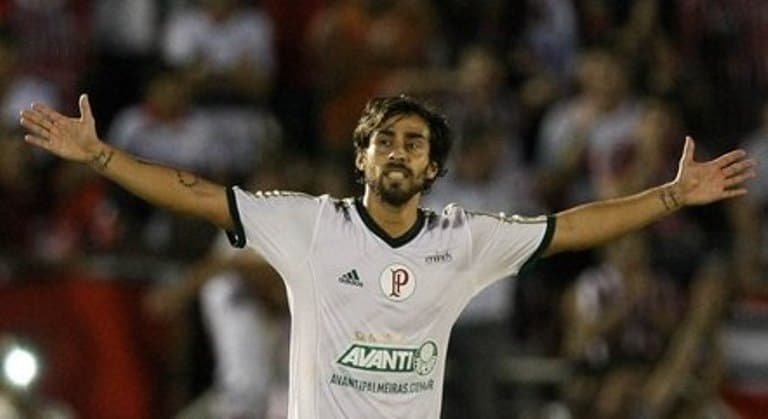 Valdivia fala pela primeira vez após crise de pânico
