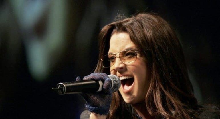 Lisa Marie Presley, filha de Elvis, morre vítima de parada cardíaca
