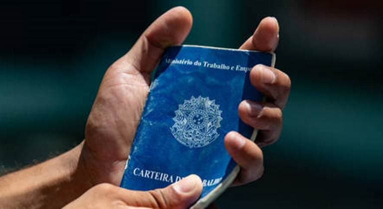 Brasil cria 1 milhão de vagas com carteira assinada no 1º semestre